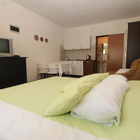 Apartments Marija 85 Fazana Exterior photo