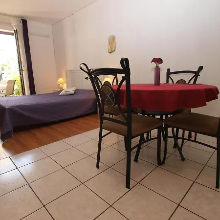 Apartments Marija 85 Fazana Exterior photo